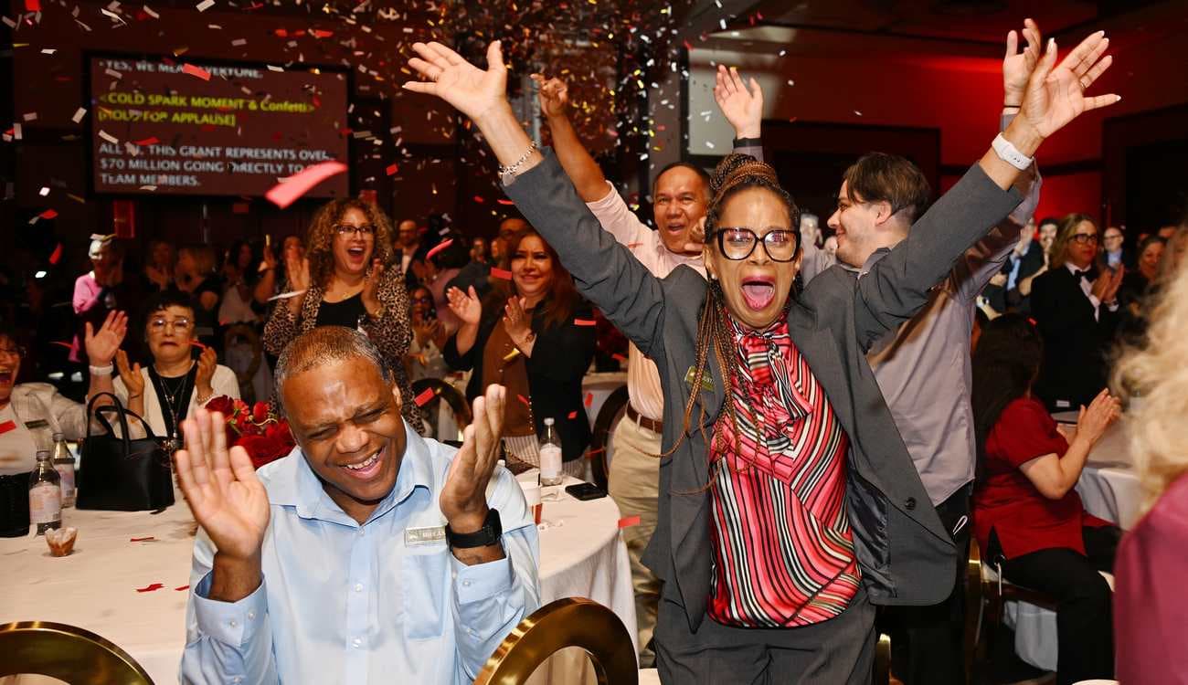 Casino Workers Surprised With $1,000 Per Year Bonuses